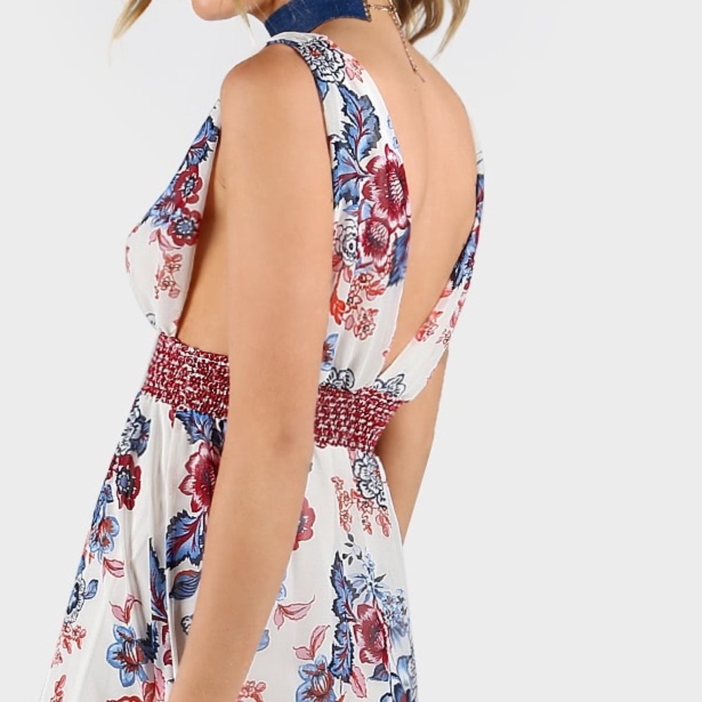 Halter floral maxi dress - Picture 4 of 5
